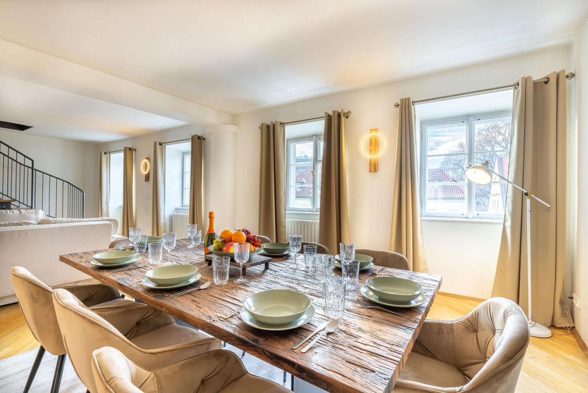 Apartment Luxury Retreat By Charles Bridge Prague