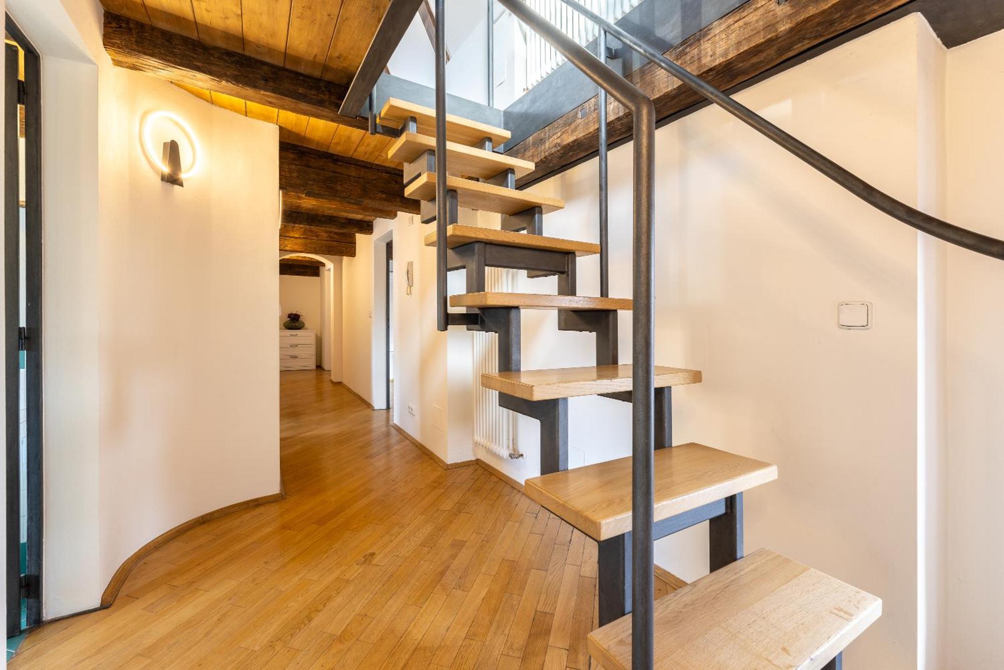 Luxury Retreat By Charles Bridge Apartment *