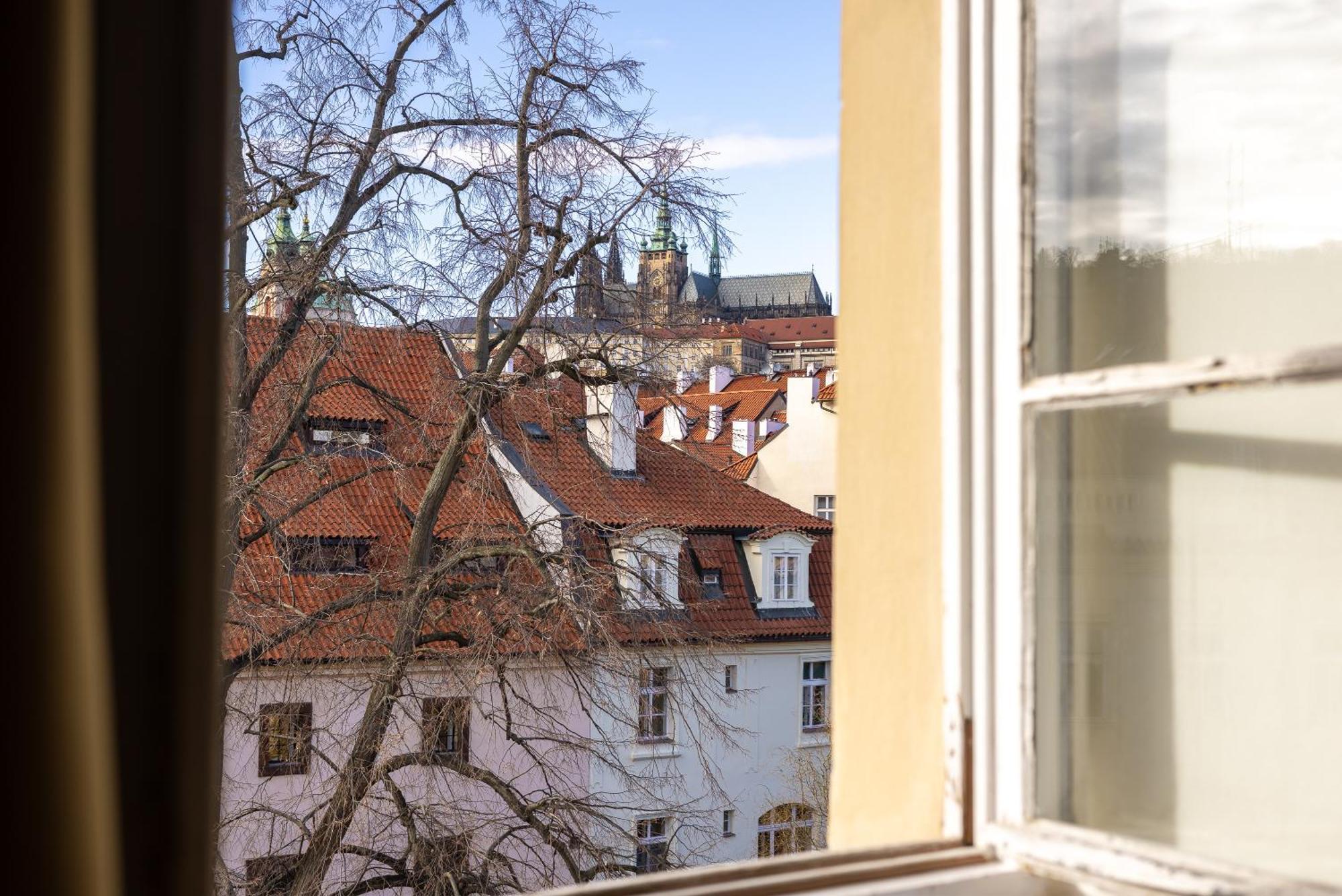 Luxury Retreat By Charles Bridge *