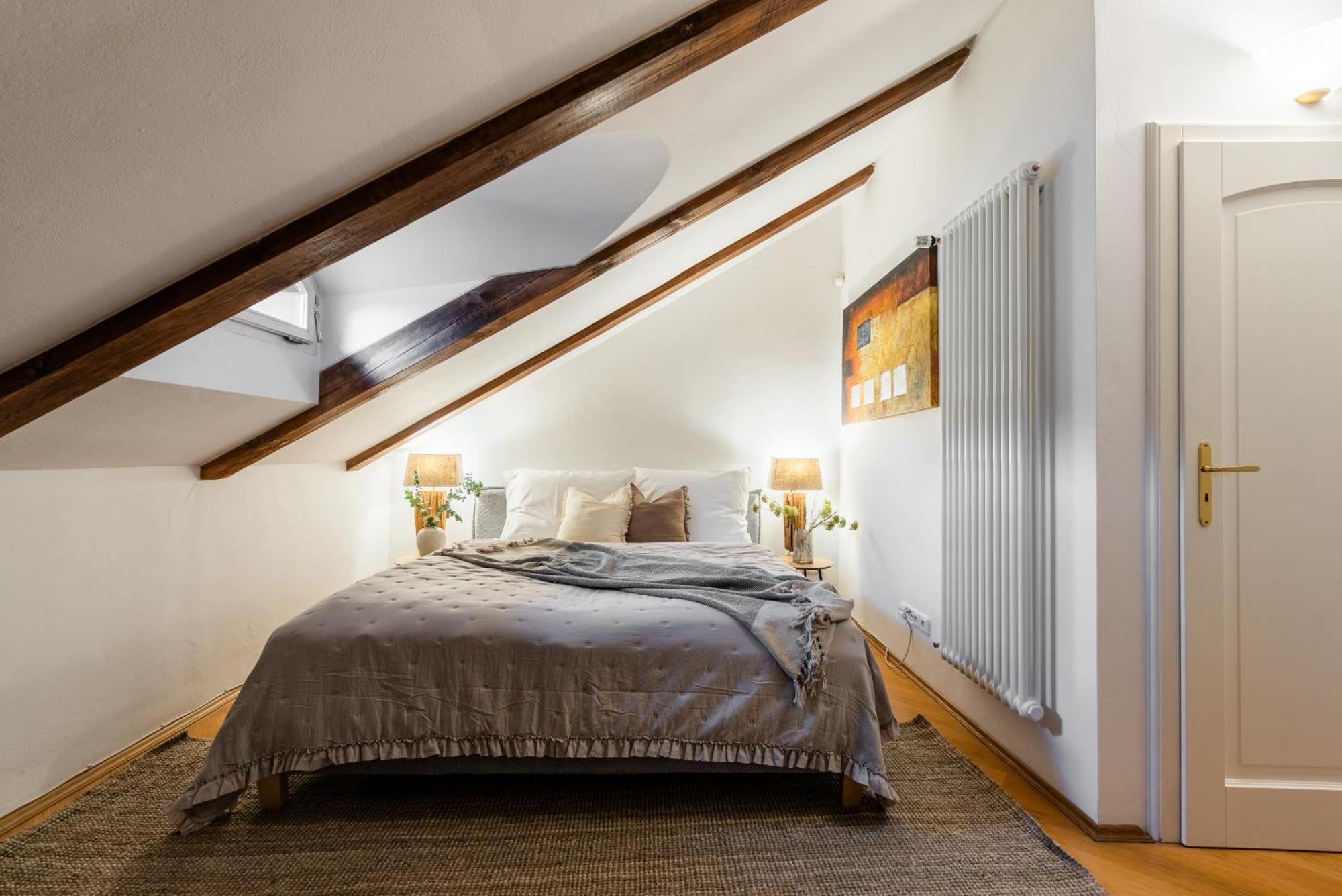 Luxury Retreat By Charles Bridge * Prague