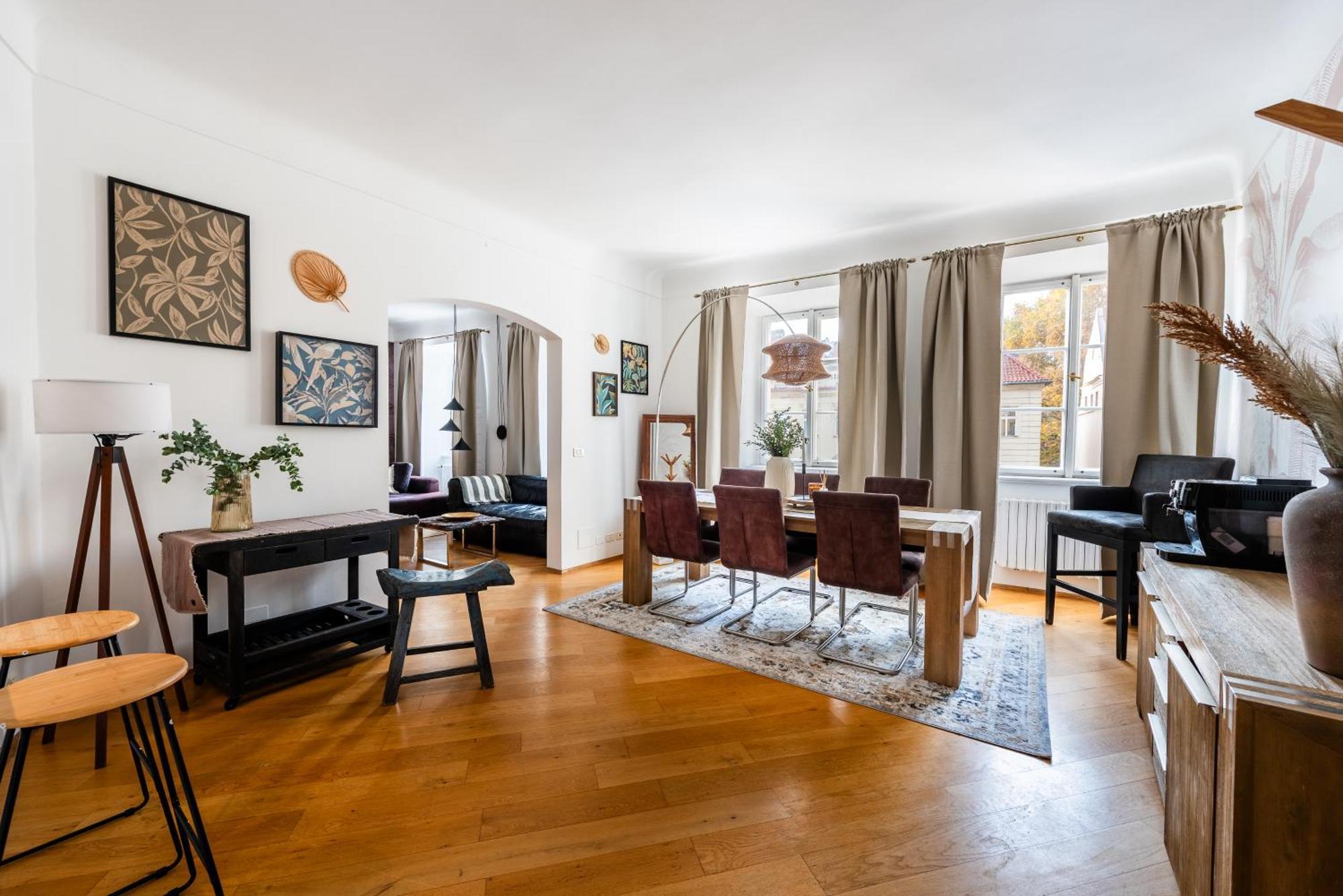 Luxury Retreat By Charles Bridge *