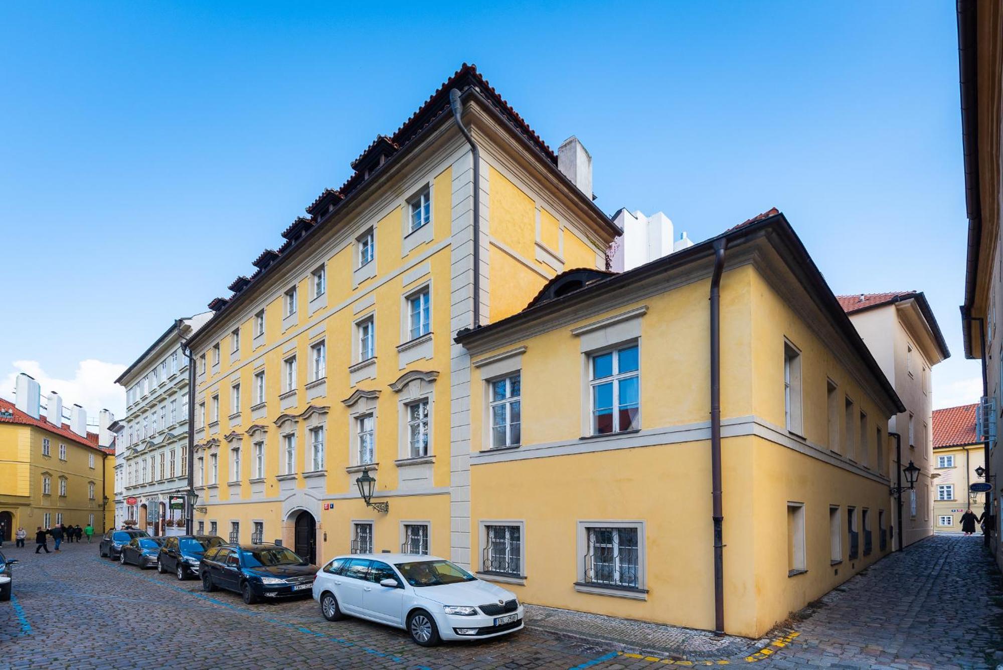 Luxury Retreat By Charles Bridge