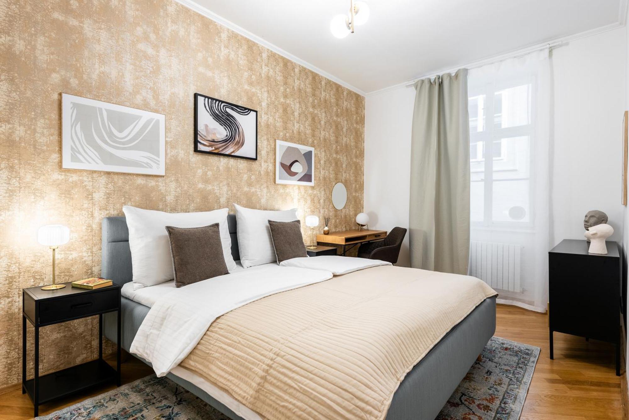 Luxury Retreat By Charles Bridge * Prague