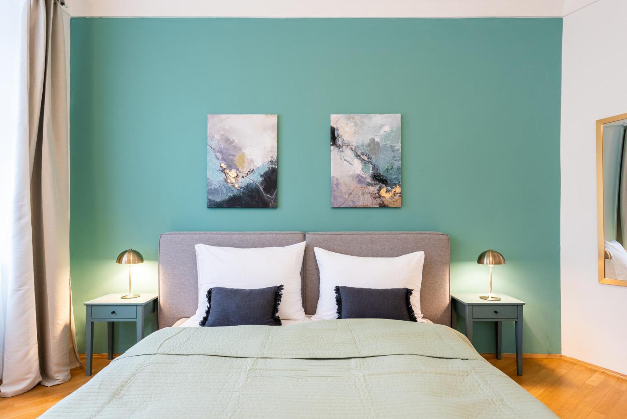 Apartment Luxury Retreat By Charles Bridge *
