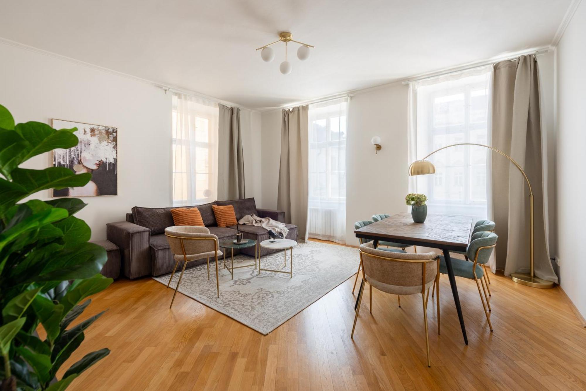 Luxury Retreat By Charles Bridge *