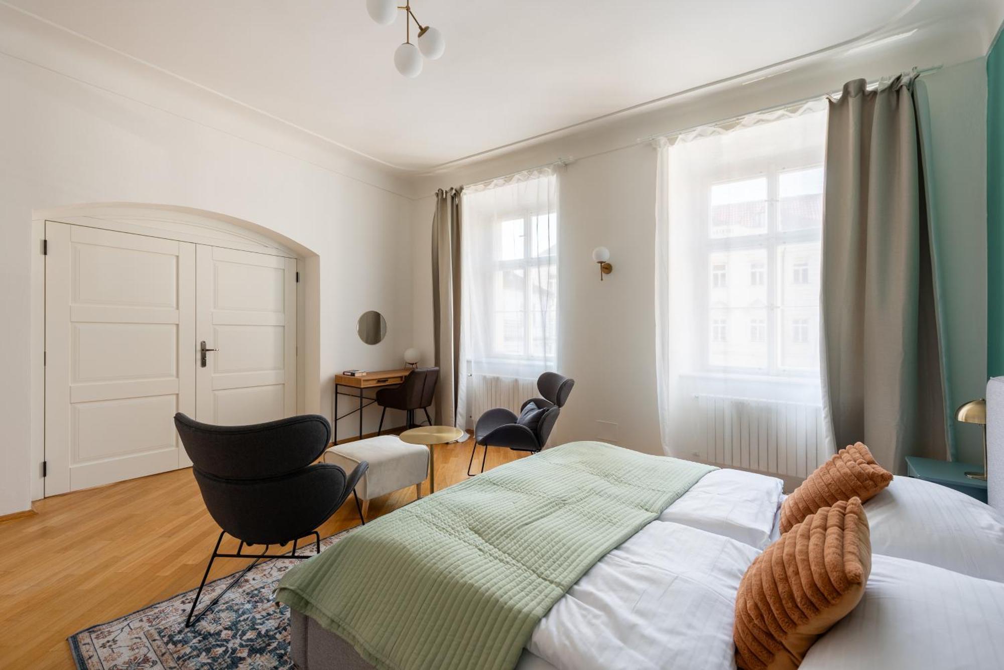 Apartment Luxury Retreat By Charles Bridge *
